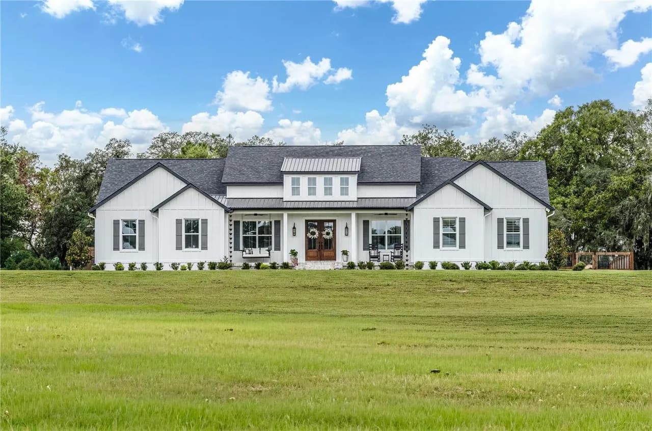 Stunning 10-Acre Ranch